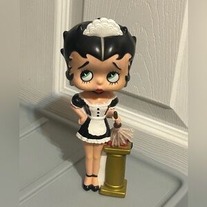 French maid Bobble